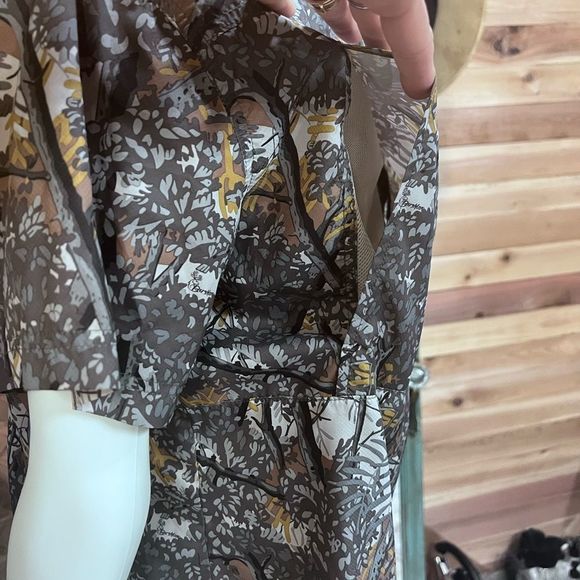 EUC Bushlan Camo Button Up Hunting Shirt in Gray - Picture 6 of 6